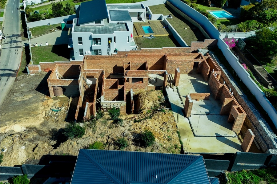 4 Bedroom Property for Sale in Whale Rock Western Cape
